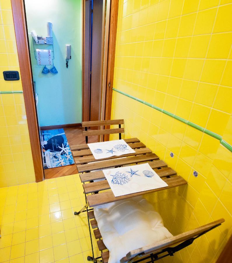 شقة Casa "Kapri" Da Eva - Salerno Centro Con Self Check-In المظهر الخارجي الصورة